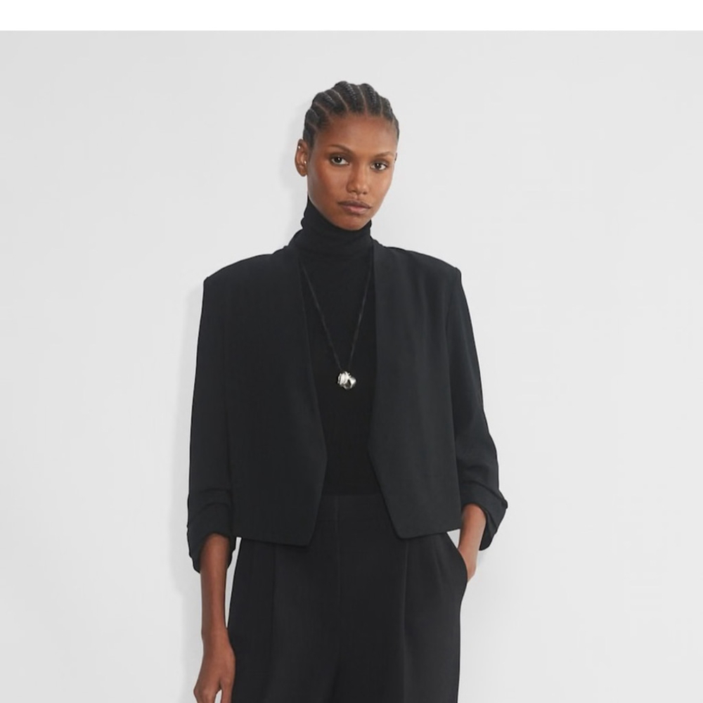 Aritzia Black Blazer